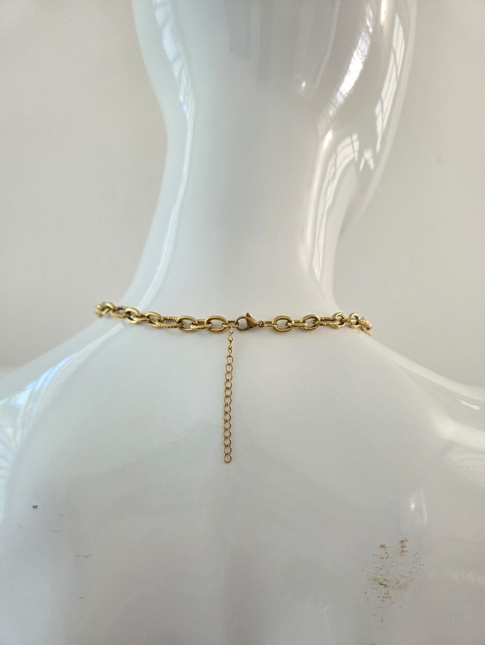 Gold Chunky Chain Necklace and Bracelet Set Textured Oval Links Jewelry Set - Picture 10 of 13